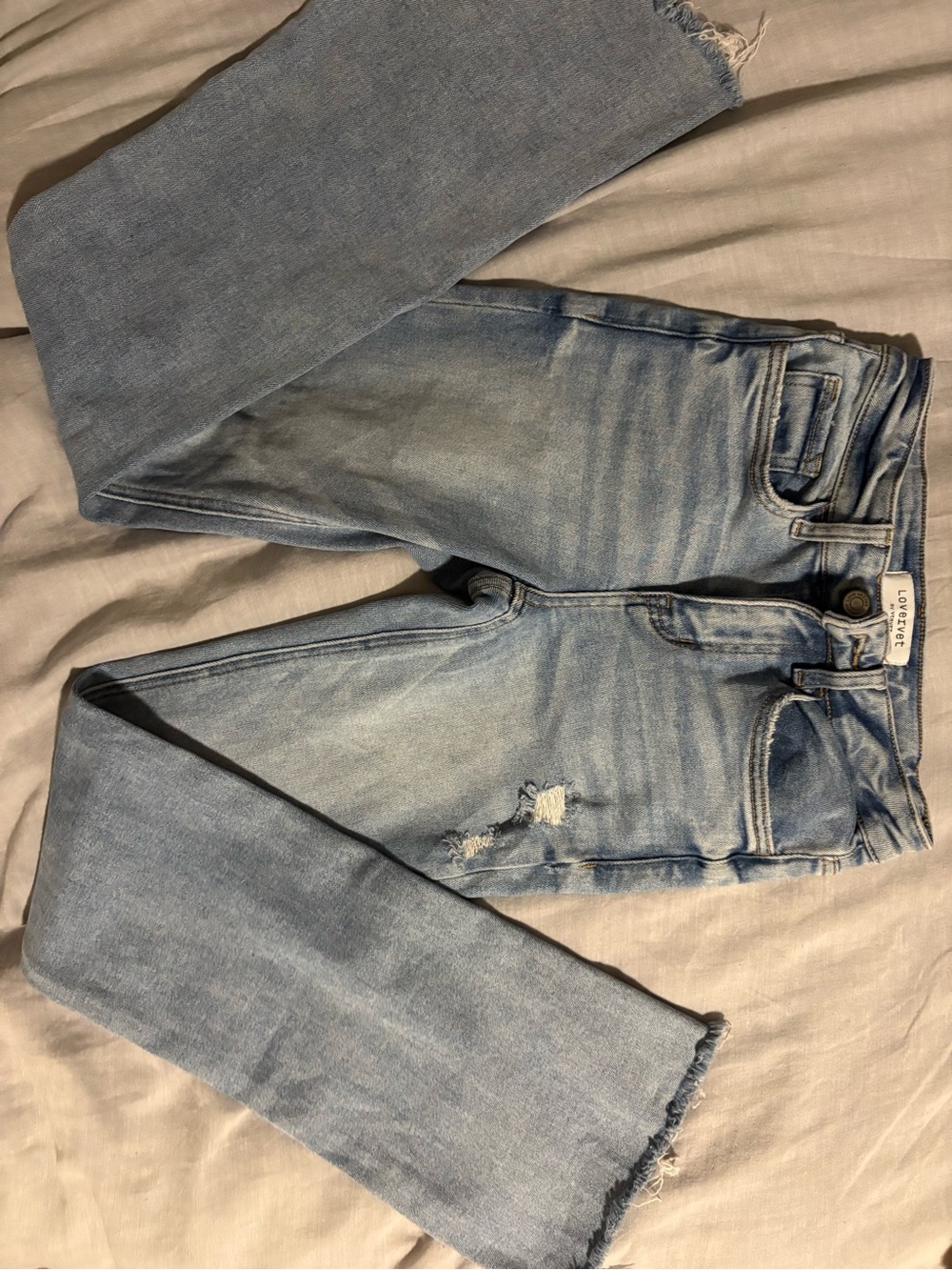 Lovervet Mid-Rise Light Blue Jeans